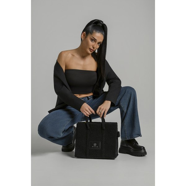 FAUX SHEARLING TOTE BAG φωτογραφία