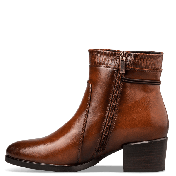 LOW-HEEL BOOTIES φωτογραφία