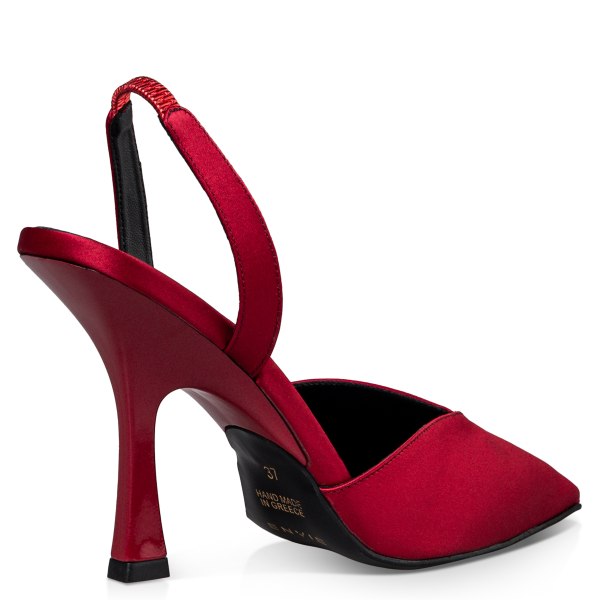 BOW-SLINGBACK PUMPS