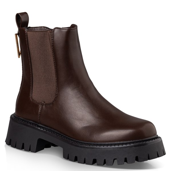 CHELSEA BOOTS