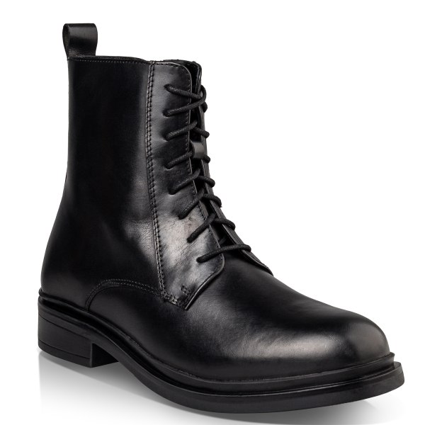 COMBAT BOOTS