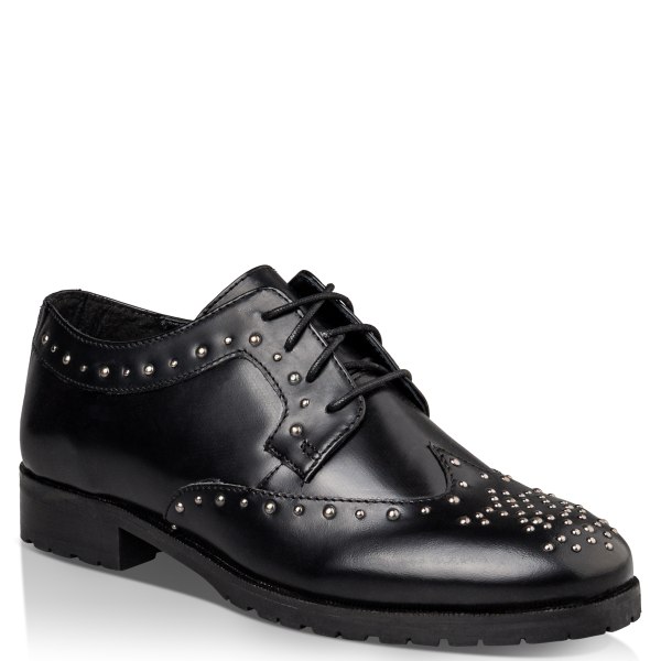 BROGUES