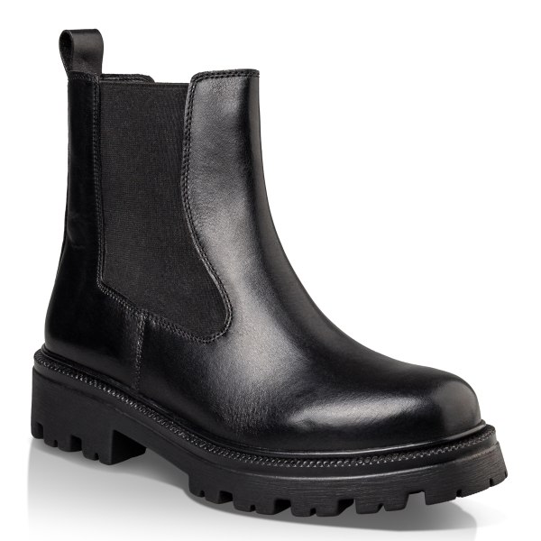 CHELSEA BOOTS