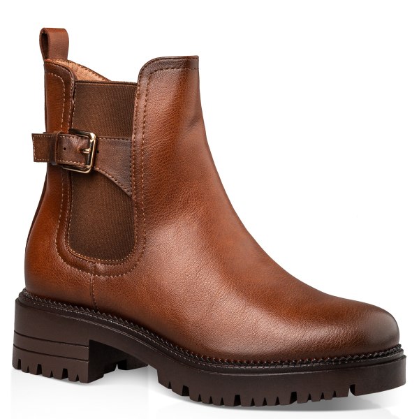CHELSEA BOOTS