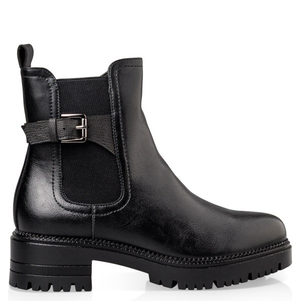 CHELSEA BOOTS