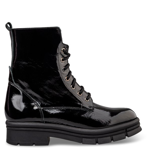 COMBAT BOOTS