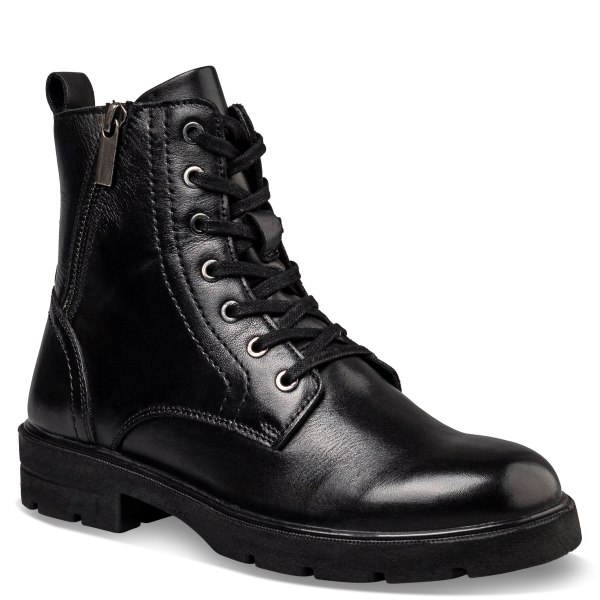 COMBAT BOOTS