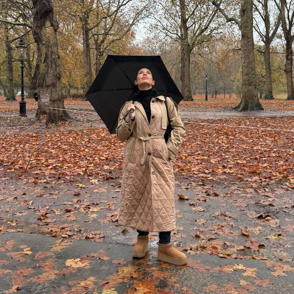 FAUX SHEARLING BOOTIES φωτογραφία