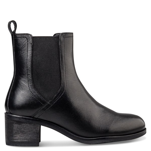CHUNKY CHELSEA BOOTS