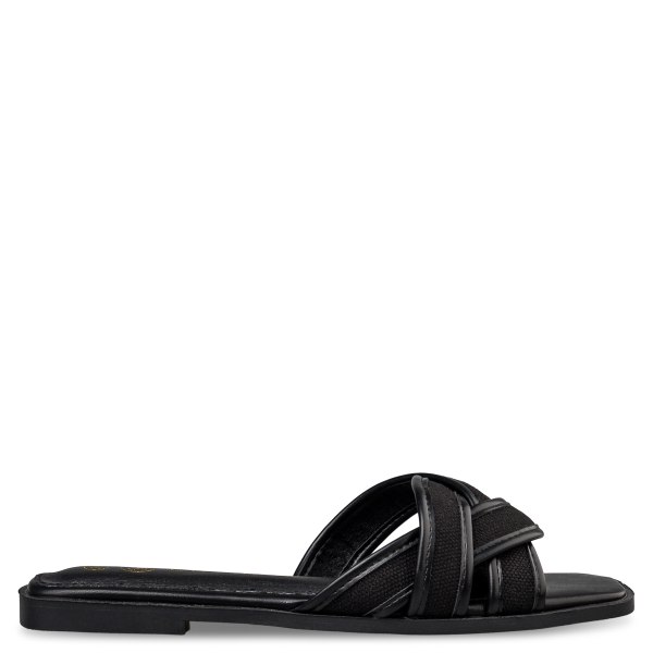 FLAT SANDALS