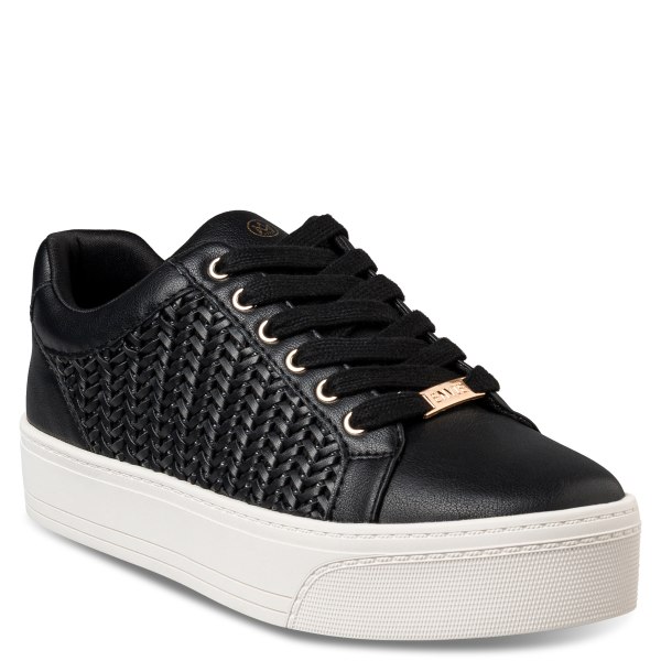LOW TOP SNEAKERS