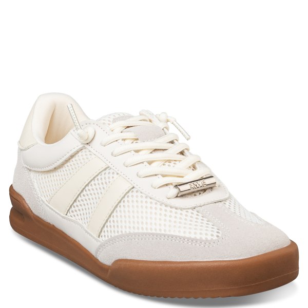 LOW TOP SNEAKERS