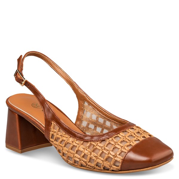 SLINGBACK PUMPS