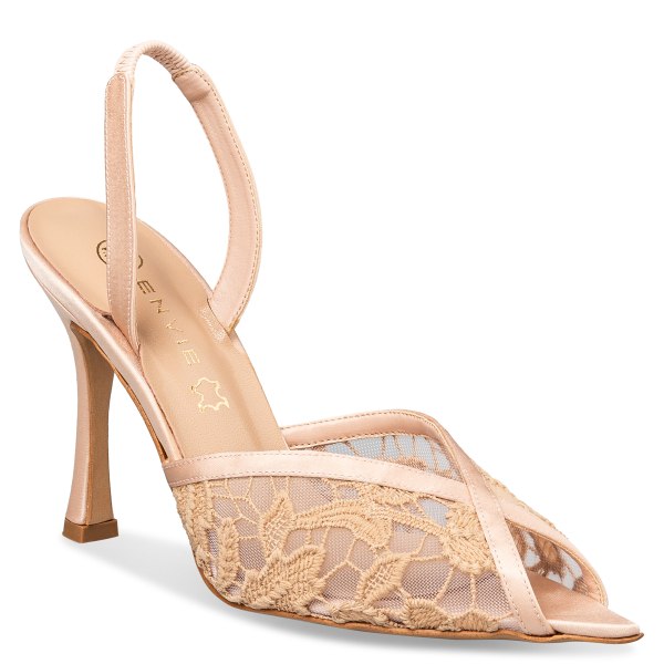 SLINGBACK PUMPS