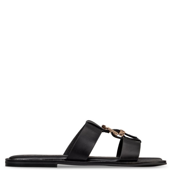 FLAT SANDALS