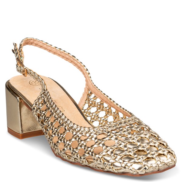 SLINGBACK PUMPS