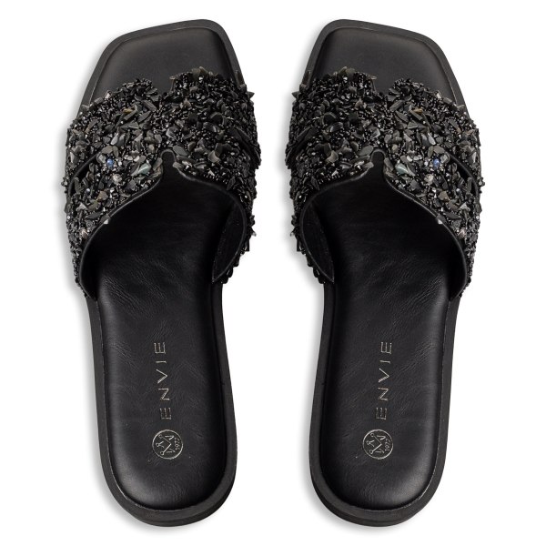 FLAT SANDALS