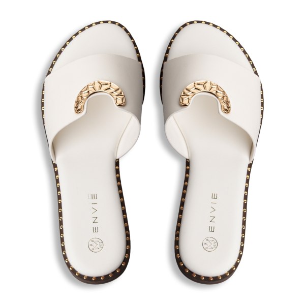 FLAT SANDALS