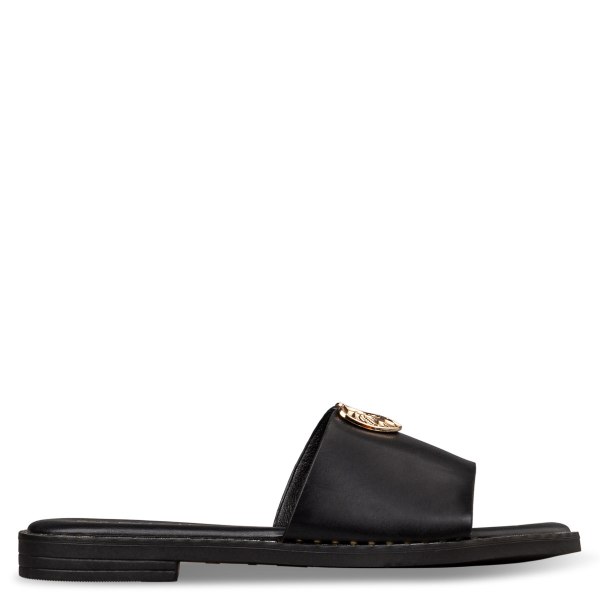 FLAT SANDALS