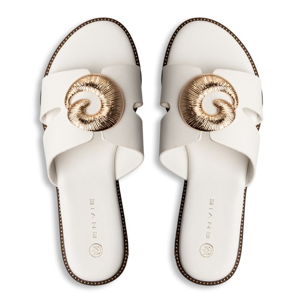 FLAT SANDALS