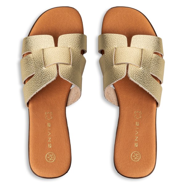 FLAT SANDALS
