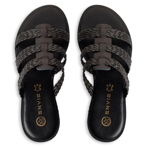 FLAT SANDALS