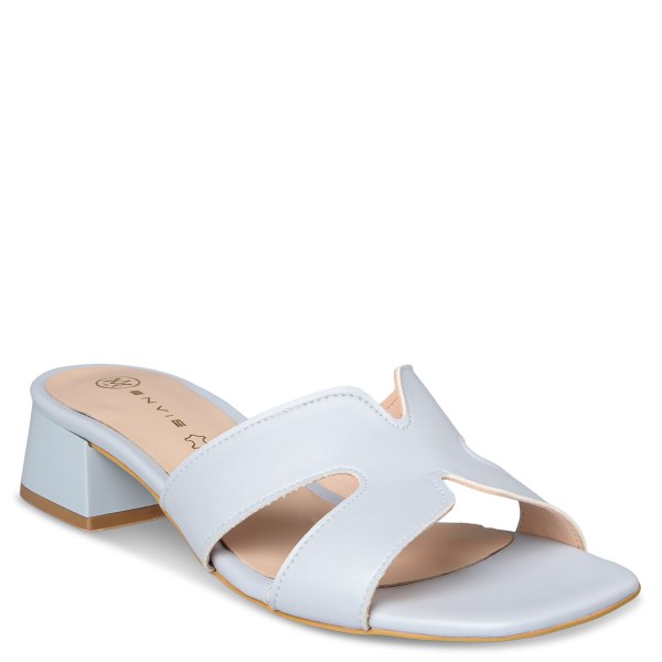 LOW-HEEL MULES