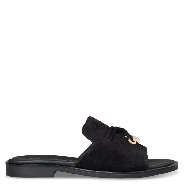 FLAT SANDALS
