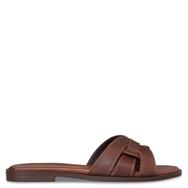 FLAT SANDALS