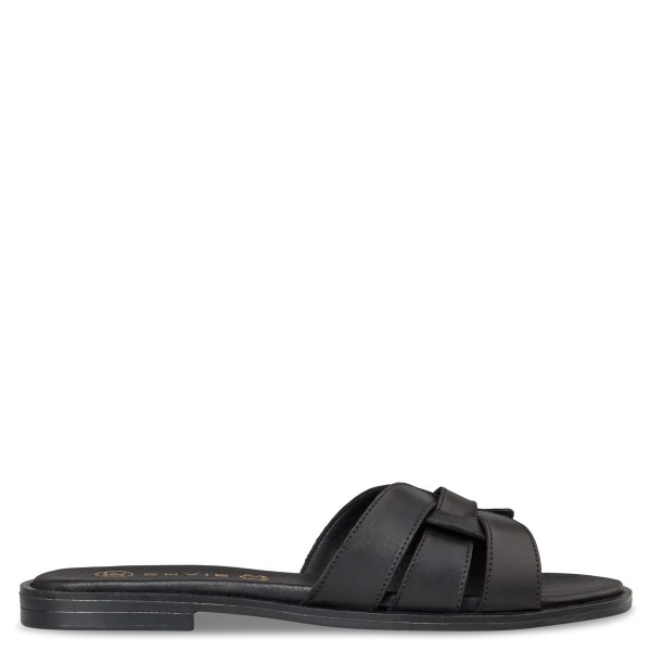 FLAT SANDALS