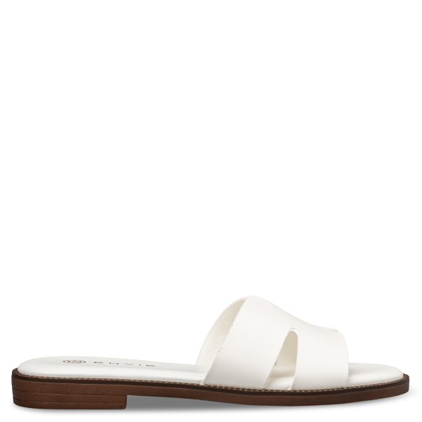 FLAT SANDALS