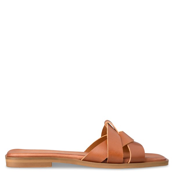 FLAT SANDALS