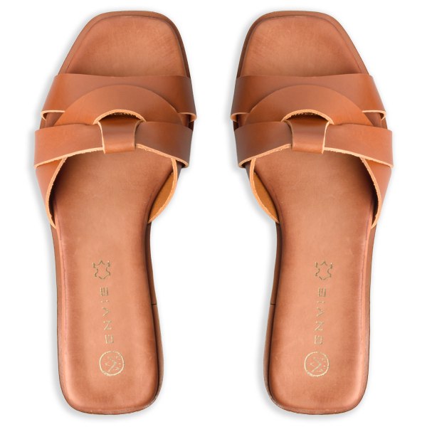 FLAT SANDALS