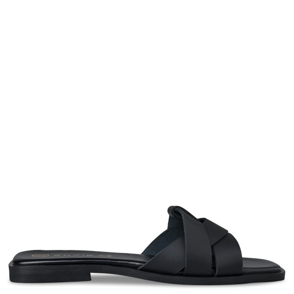 FLAT SANDALS