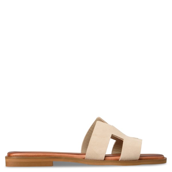 FLAT SANDALS