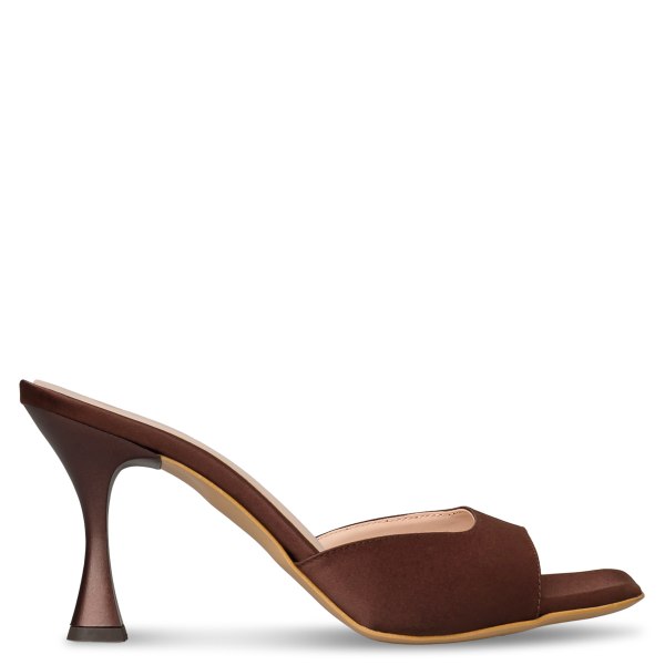 SQUARE TOE MULES