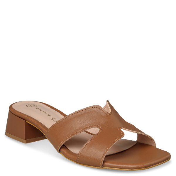 LOW-HEEL MULES
