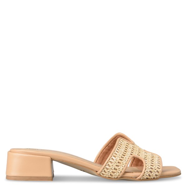 LOW-HEEL MULES