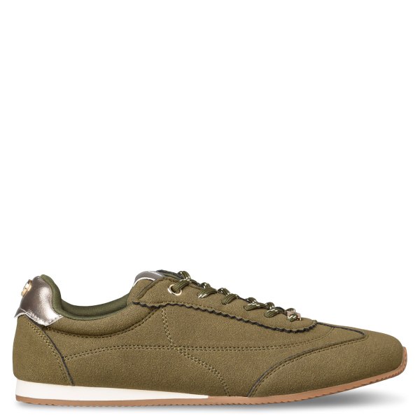 LOW TOP SNEAKERS