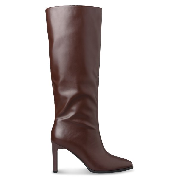 POINTED TOE BOOTS