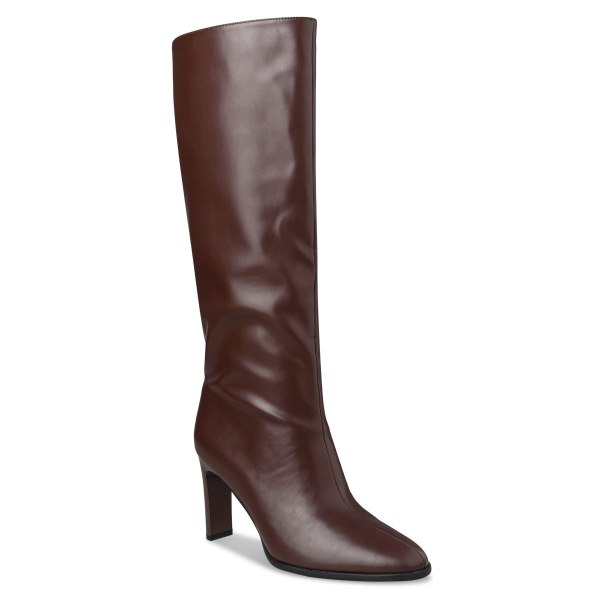POINTED TOE BOOTS