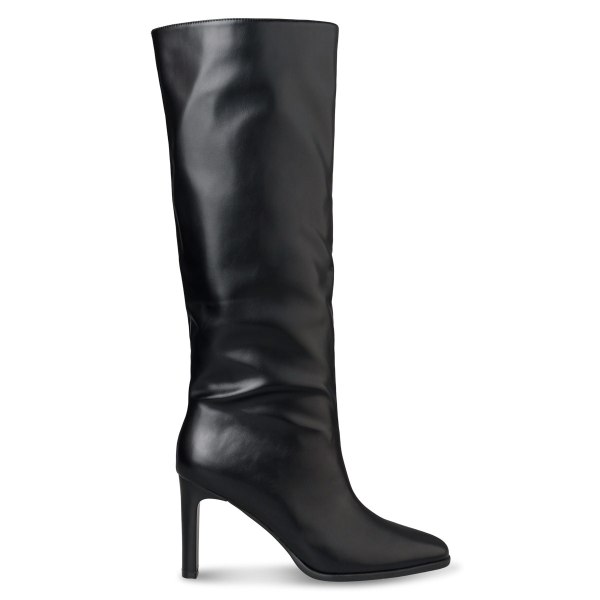 POINTED TOE BOOTS