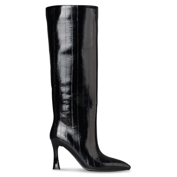 POINTED TOE BOOTS
