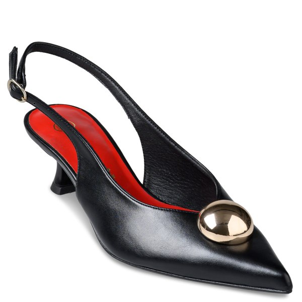 KITTEN HEEL PUMPS