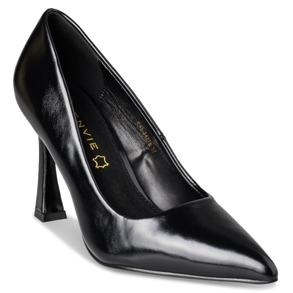 POINTY PUMPS
