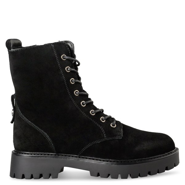 COMBAT BOOTS