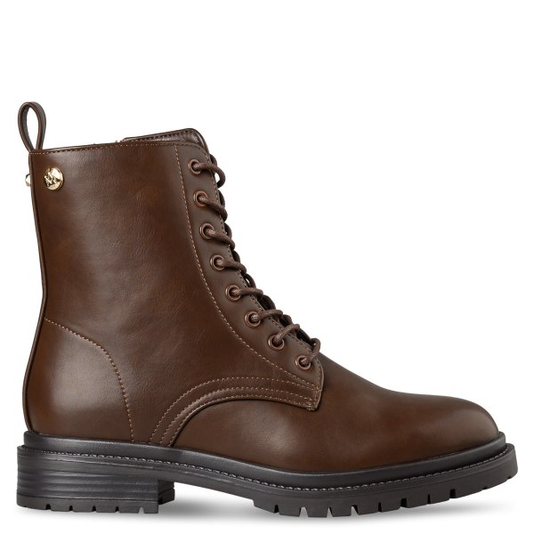 COMBAT BOOTS