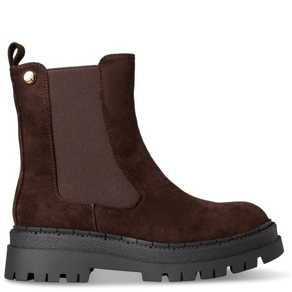 CHELSEA BOOTS