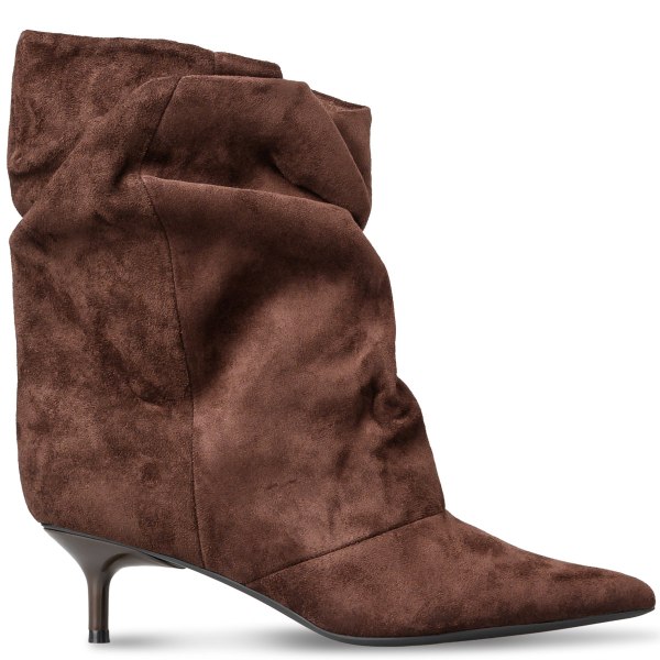 SLOUCHY BOOTIES