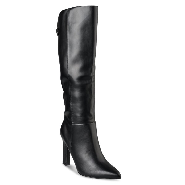 POINTED TOE BOOTS